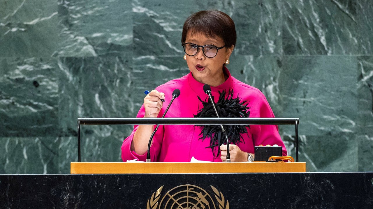 Menteri Luar Negeri Indonesia Retno Lestari Priansari Marsudi menyampaikan pidato pada Sidang Umum Perserikatan Bangsa-Bangsa ke-79 di markas besar PBB di New York, AS, 28 September 2024. REUTERS/Eduardo Munoz