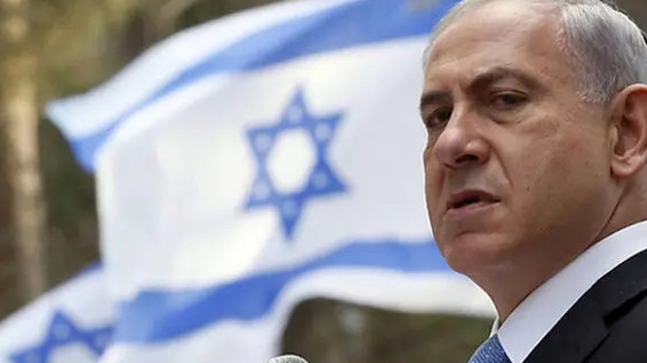 Perdana Menteri Israel Benjamin Netanyahu mengatakan pada Selasa (26/11) bahwa dia akan merekomendasikan kabinetnya mengadopsi perjanjian gencatan senjata yang dimediasi oleh Amerika Serikat dengan Hizbullah di Lebanon.
Pernyataan itu disampaikan saat pesawat tempur Israel menyerang Lebanon,...