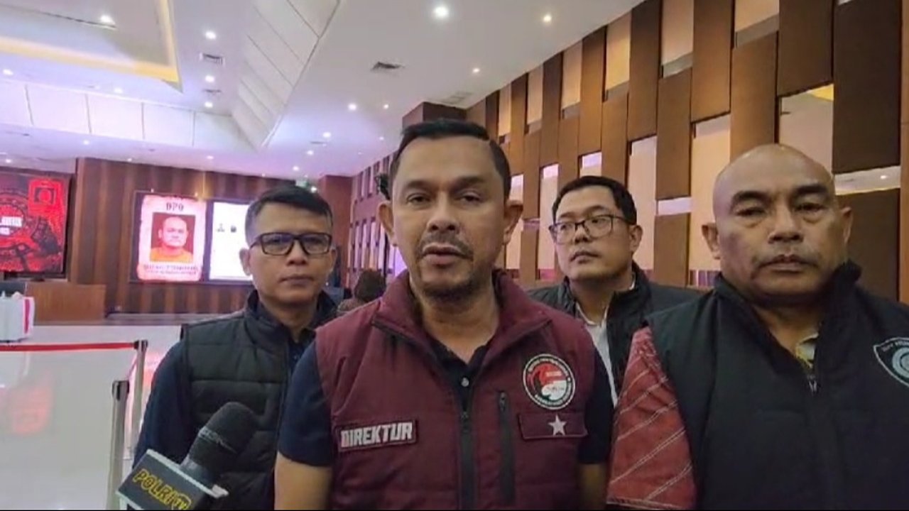 <p>Dirtipnarkoba Bareskrim, Brigjen Mukti Juharsa saat ditemui awak media. (Merdeka.com/Bachtiarudin Alam)</p>