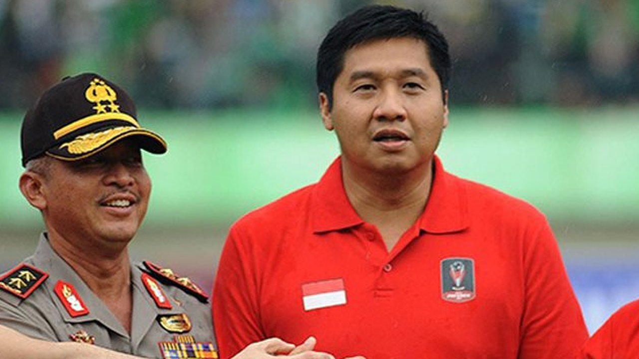 Steering Committee Piala Presiden, Maruarar Sirait (tengah)