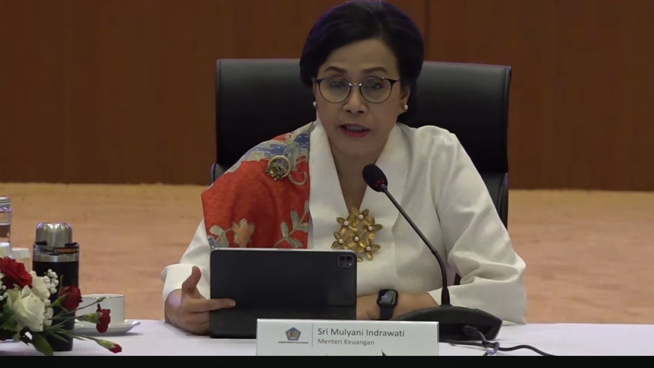 Menteri Keuangan (Menkeu) Sri Mulyani Indrawati, mengakui akan ada kenaikan tarif Pajak Pertambahan Nilai (PPN) menjadi 12 persen pada 2025, dari sebelumnya 11 persen pada 2024.