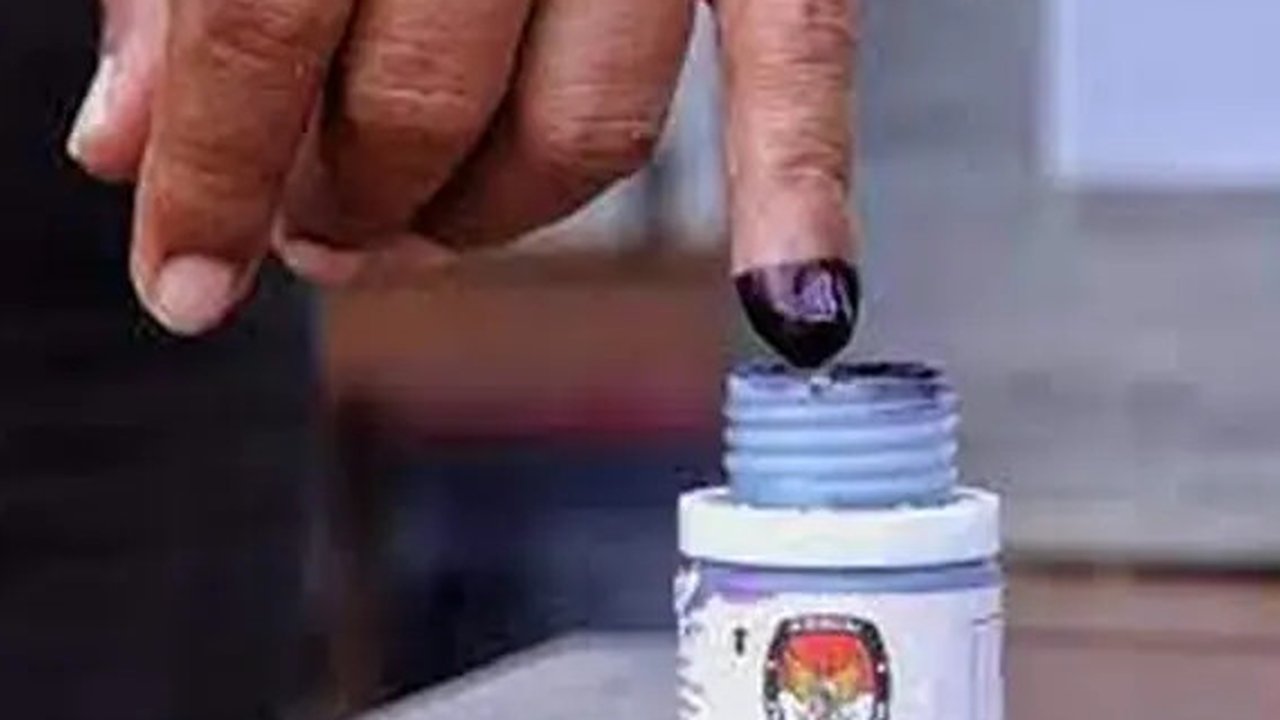 Eri-Armuji resmi mendapat rekomendasi dukungan Pilkada dari PDIP. (Istimewa)
