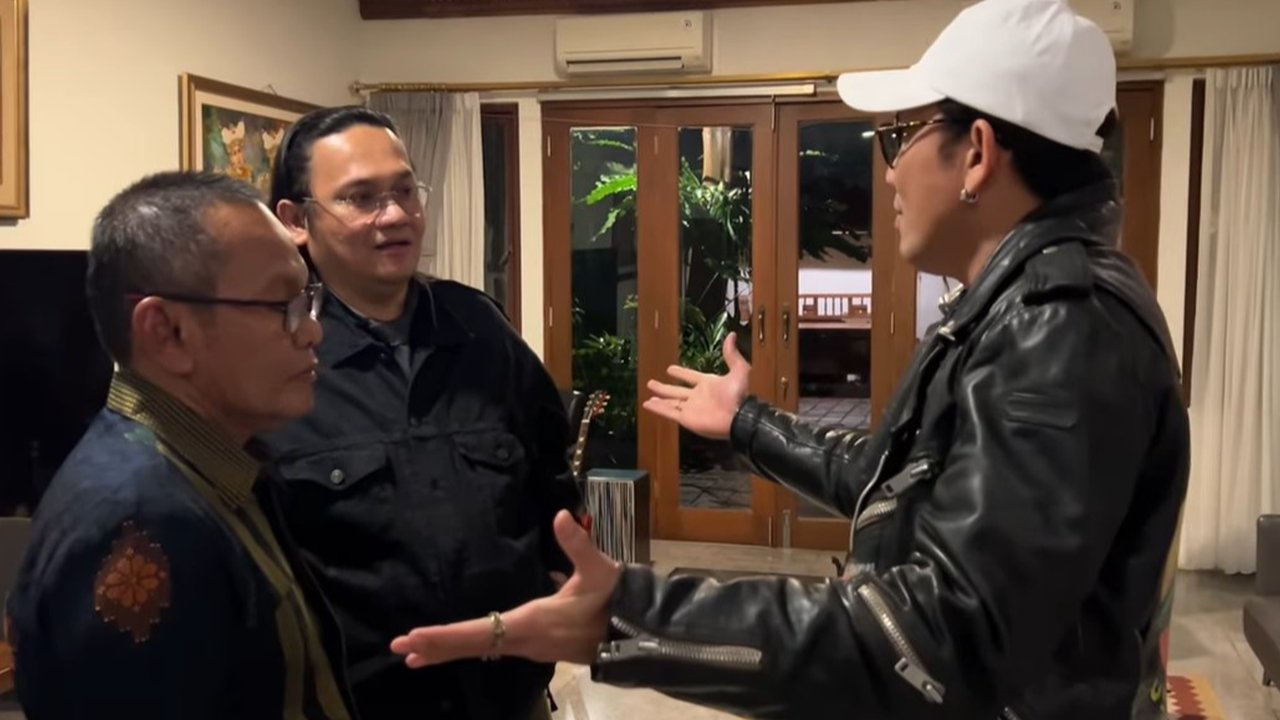 Farhat Abbas Ancam Hajar Denny Sumargo, Ganti Ditantang dan Didatangi ke Rumah Malah Tak Mau Temui