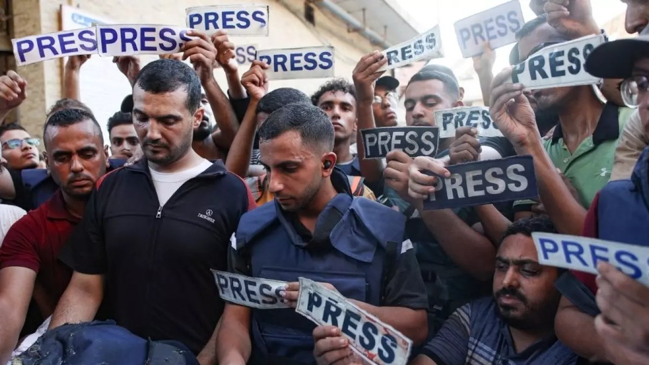 jurnalis palestina di gaza