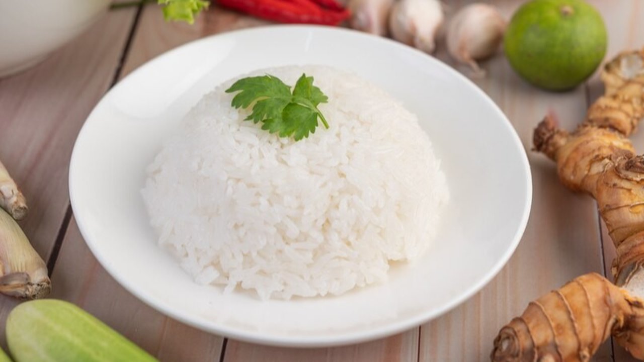 Ilustrasi nasi putih.
