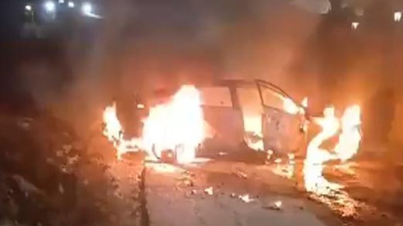 pemukim israel bakar mobil warga palestina