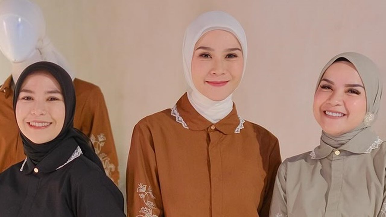 Plafon Rumah Orang Tua Zaskia Adya Mecca Runtuh, Sang Ayah Selamat yang Awalnya Tiduran Langsung Lari