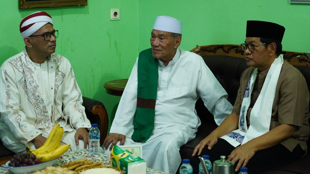 Pramono Anung bersilaturahmi ke kediaman Habib Muhammad bin Abdurrahman Assegaf