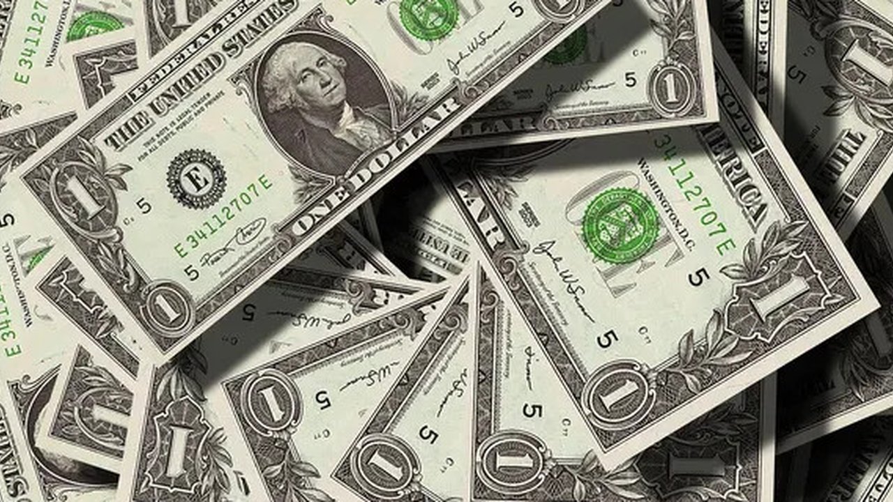 Ilustrasi uang dolar/Pixabay