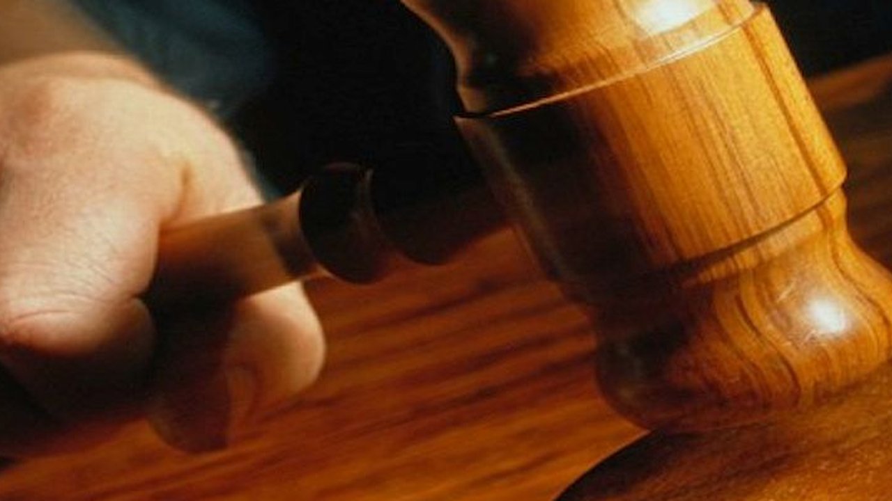 ilustrasi pengadilan.