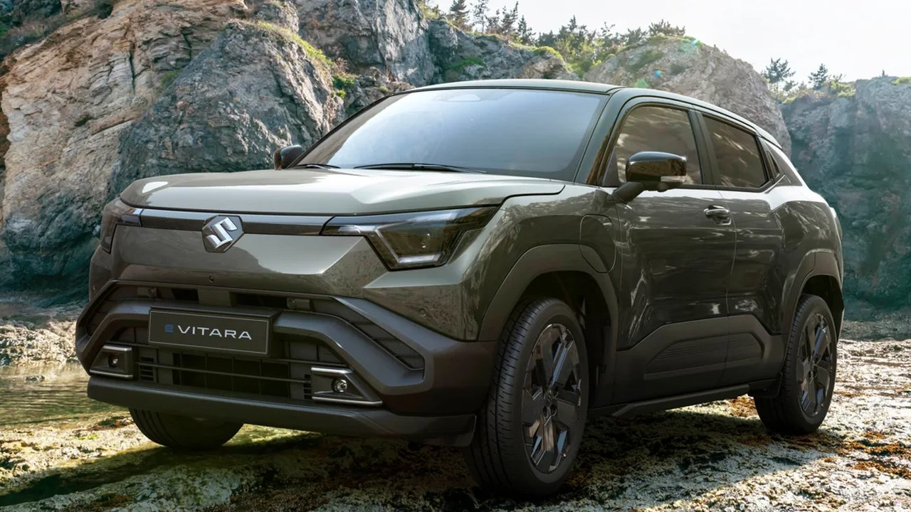 Suzuki e Vitara Meluncur 2025, Siap Saingi BYD Atto 3 di Kelas SUV Listrik?