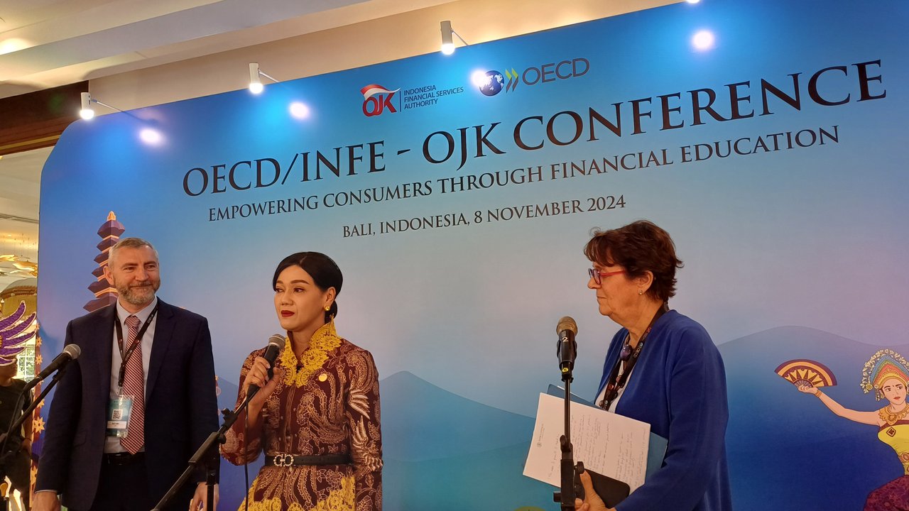 Friderica Widyasari Dewi