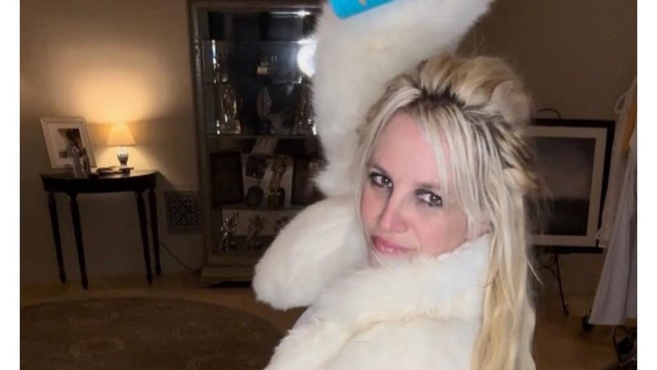 Deretan Kontroversi Britney Spears yang Resmi Menikahi Diri Sendiri