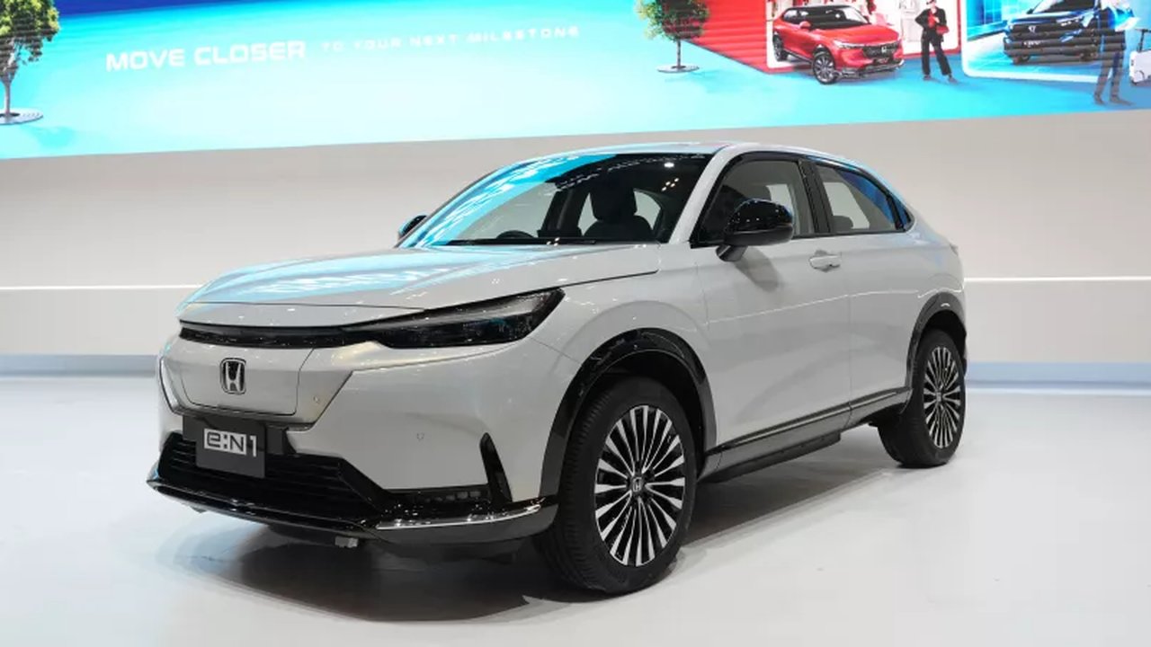 Pemerintah Perluas Insentif PPnBM DTP untuk Impor Mobil Listrik, Ini Aturannya