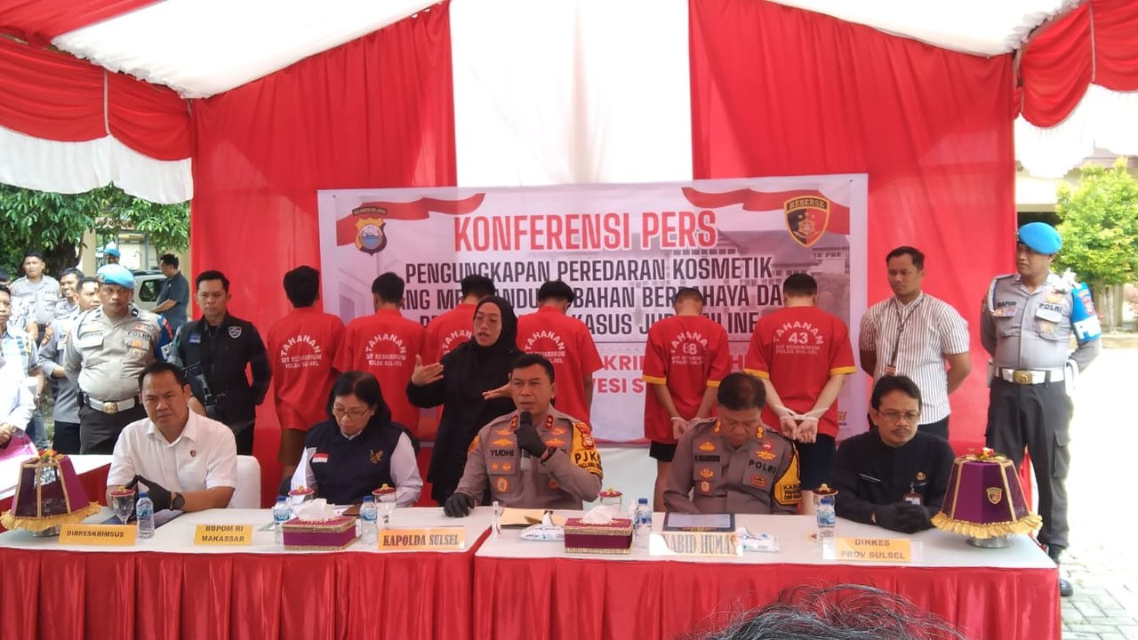 Polisi bongkar skincare mengandung merkuri