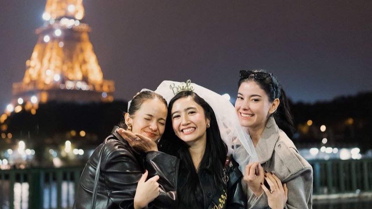 Baik Enzy Storia Maupun Medina Dina tampaknya memang sudah lama tahu tentang hubungan cinta Febby yang akan diresmikan.