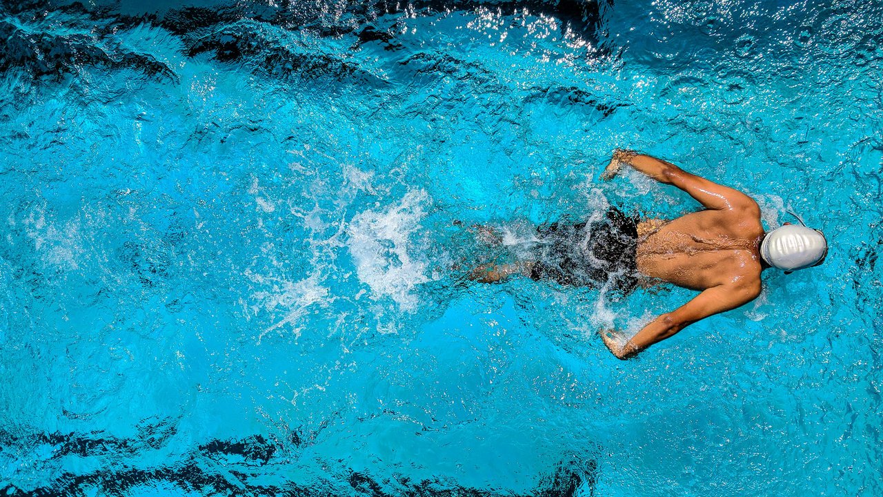 Berenang sebagai Olahraga Lengkap: Manfaatnya bagi Otot dan Sendi