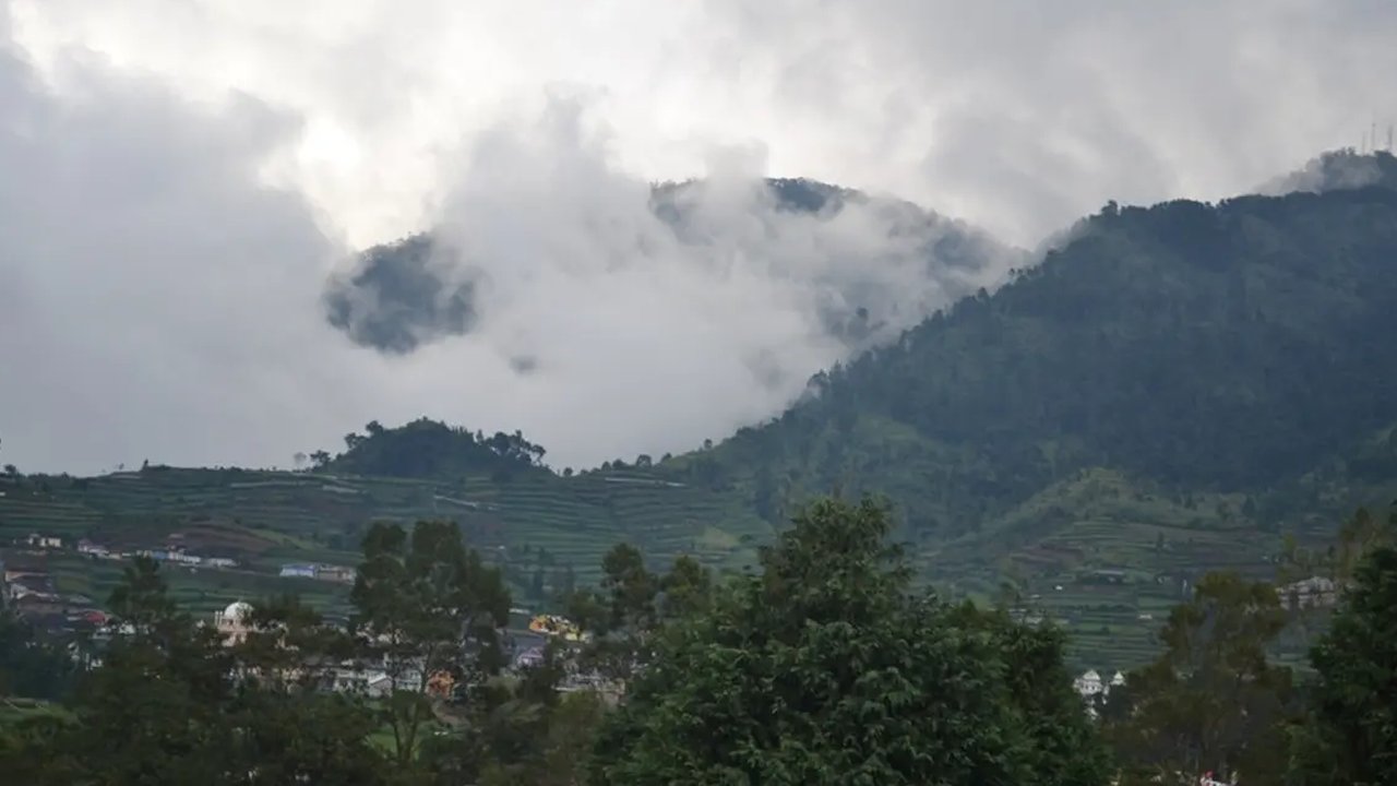Pesona Dataran Tinggi Dieng yang Menawarkan Keindahan Alam dan Budaya Menakjubkan