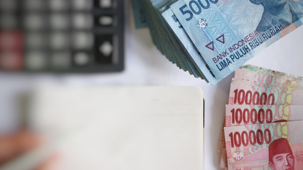 Uang Rupiah Ilustrasi