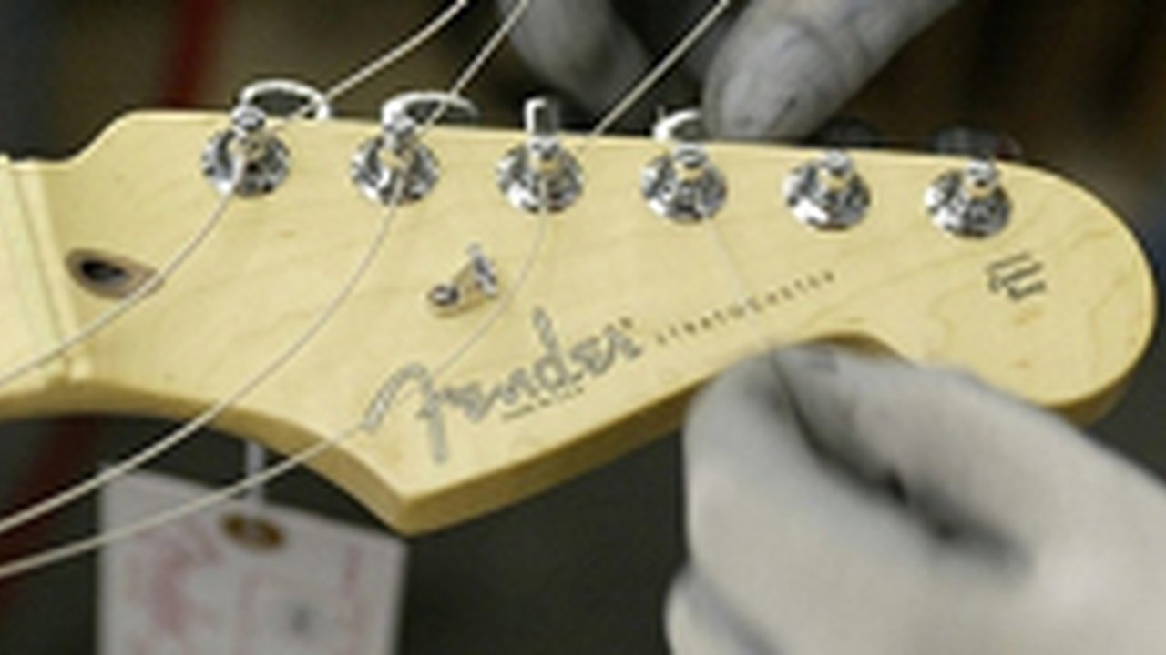 Gitar Jimi Hendrix Dan Lirik Lagu Beatles Akan Dilelang