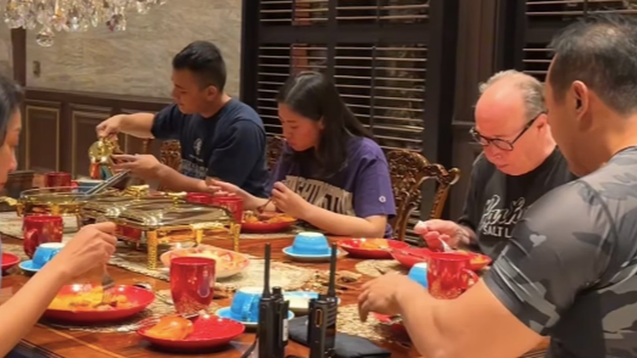 keluarga andika masak besar
