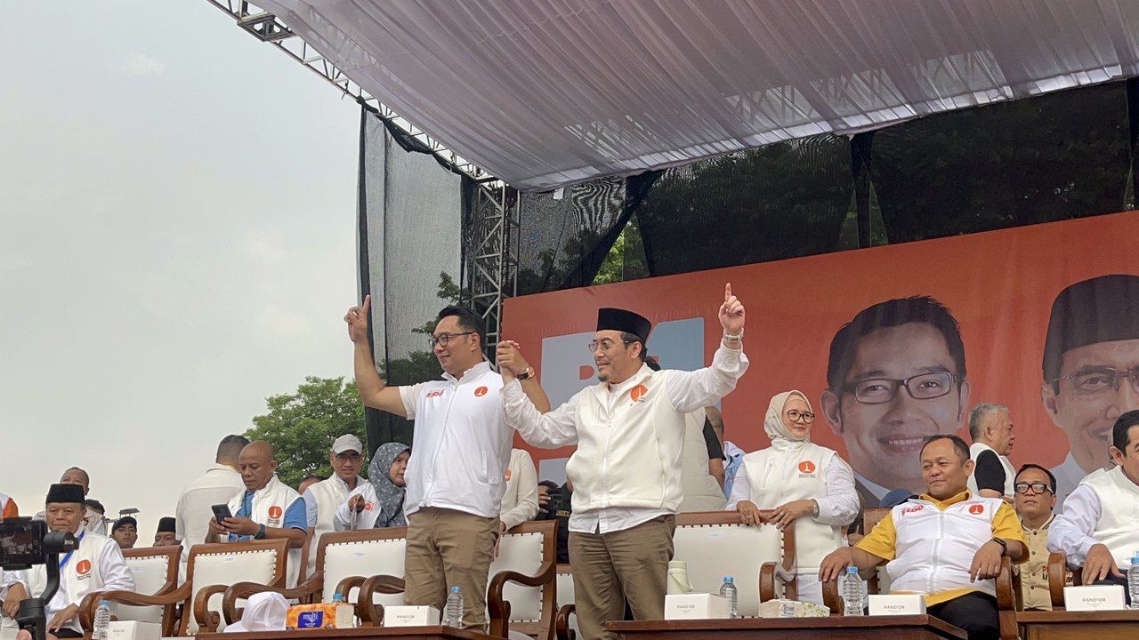 Kampanye terakhir pasangan Ridwan Kamil-Suswono di Lapangan Banteng, Jakarta, Sabtu (23/11).