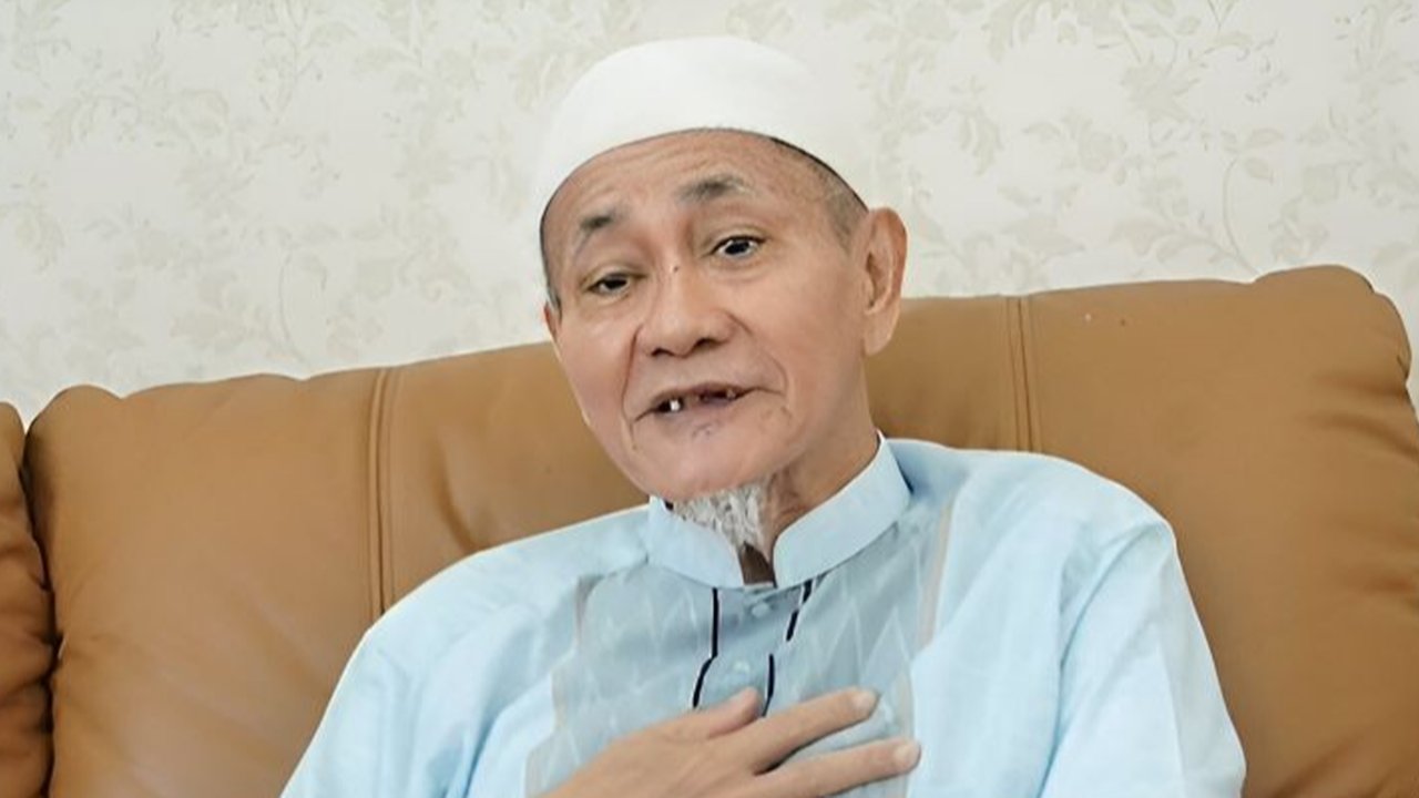 Ketua Umum PBMA KH Embay Mulya Syarief