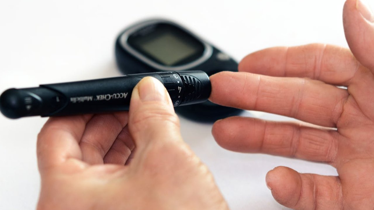 Study suggest that the Mediterranean diet may help to reduce the risk of diabetes.