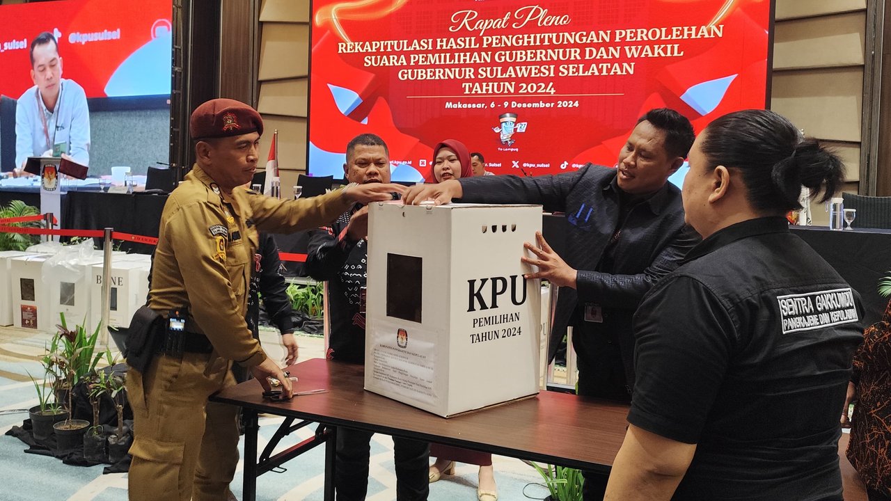 Beragam peristiwa politik terjadi di Indonesia, Selasa (3/12), mulai dari empat kementerian menjalin kerja sama untuk mengatasi permasalahan pekerja migran ...