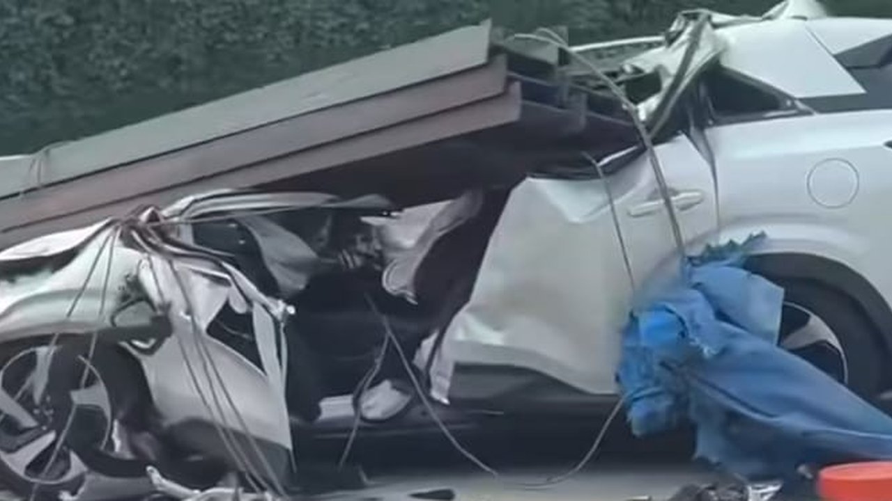 Kecelakaan di Tol Desari