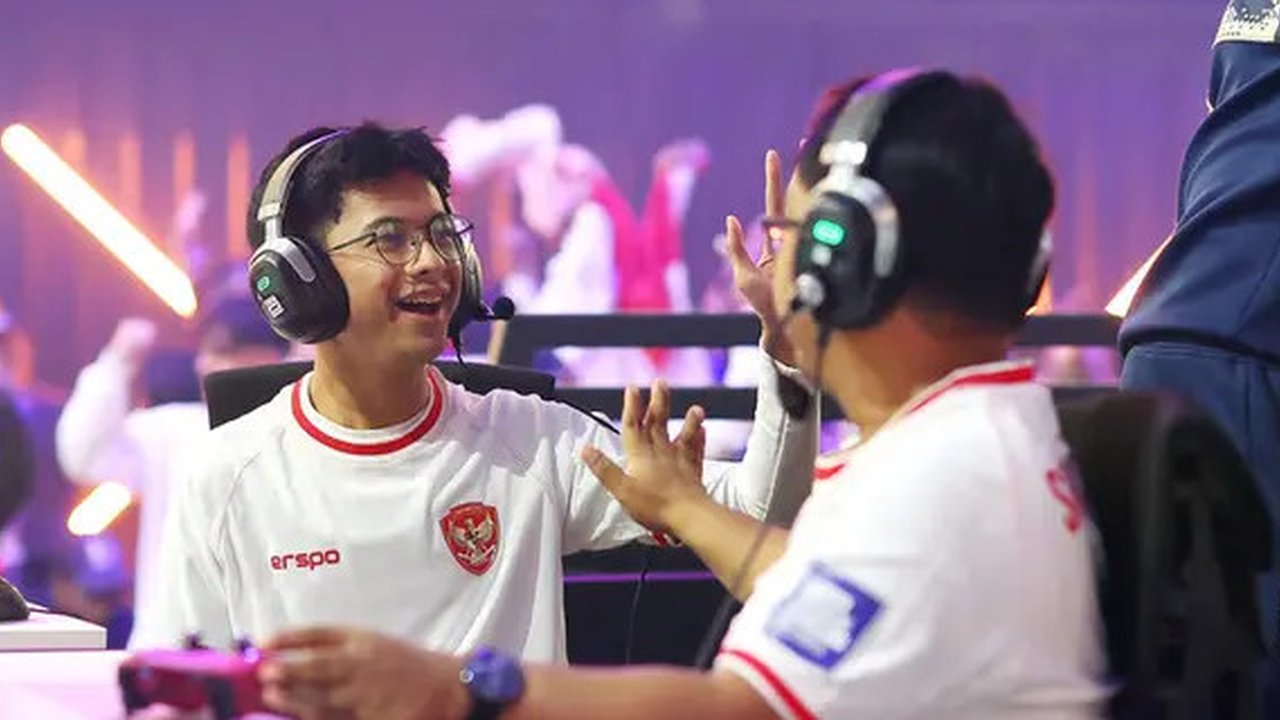 Sosok Rizky Faidan, Anak Rental PS Bawa Indonesia Juara Dunia FIFAe World Cup 2024