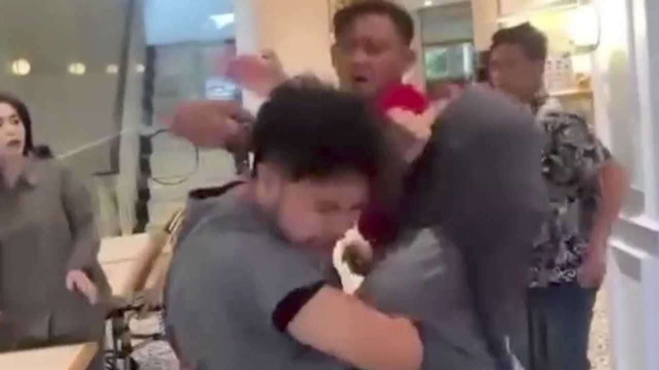 dokter koas di palembang dipukuli