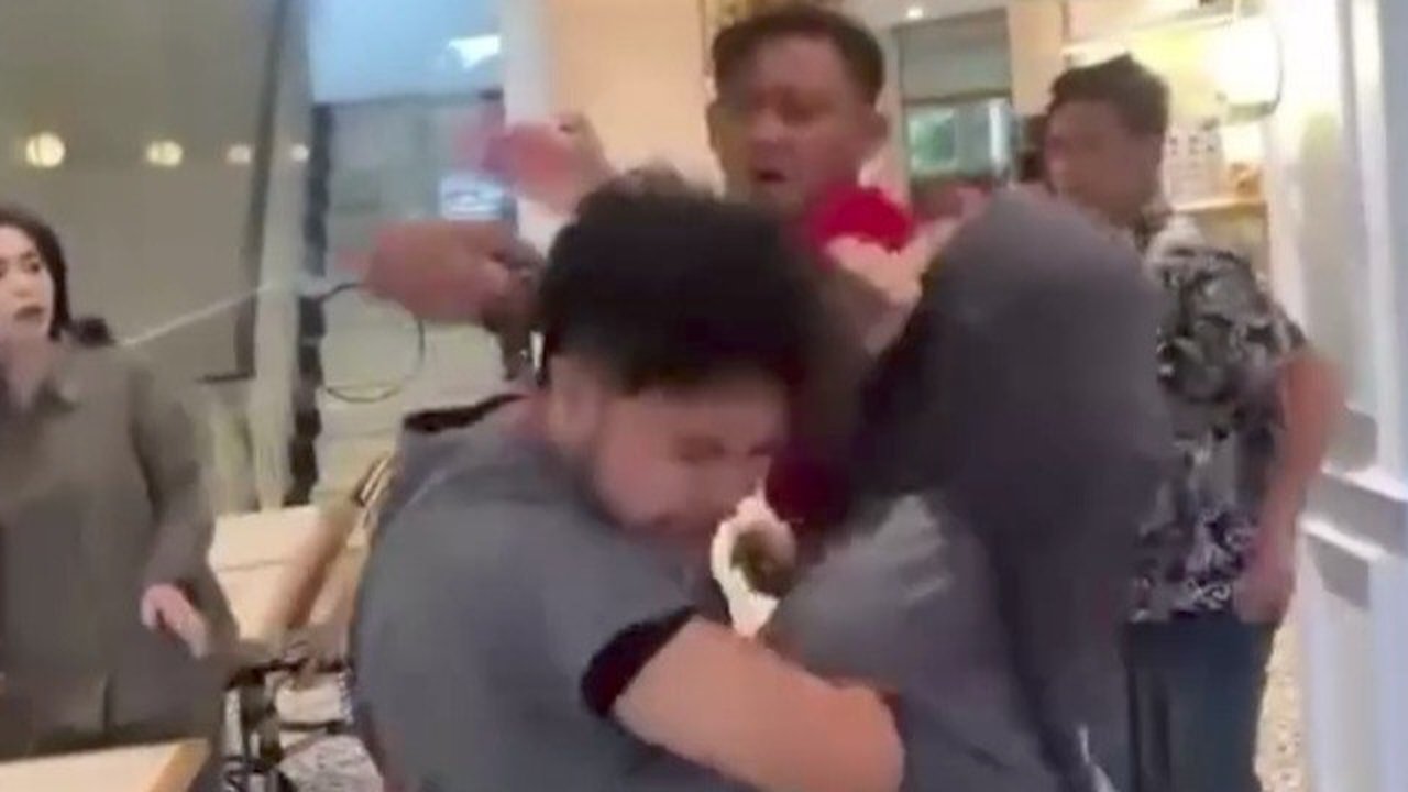 dokter koas di palembang dipukuli