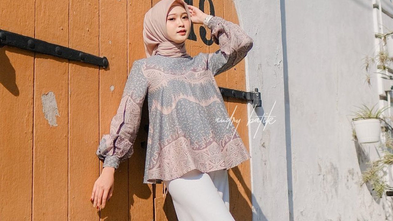 Beberapa rekomendasi model celana yang cocok dipadukan dengan baju batik.