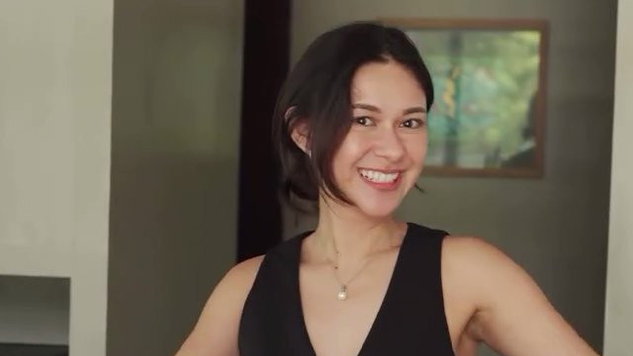 Sering Bikin Konten Memasak, 9 Potret Terbaru Dapur Nana Mirdad yang Unik - Ada Rak Berisi Buku dan Foto Keluarga
