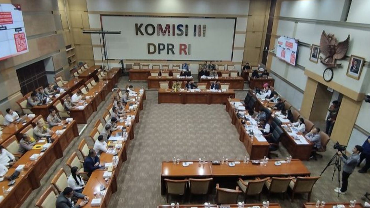 Komisi III DPR rapat bersama Kapolda Kalteng soal Kasus Polisi Palangkaraya Tembak Warga