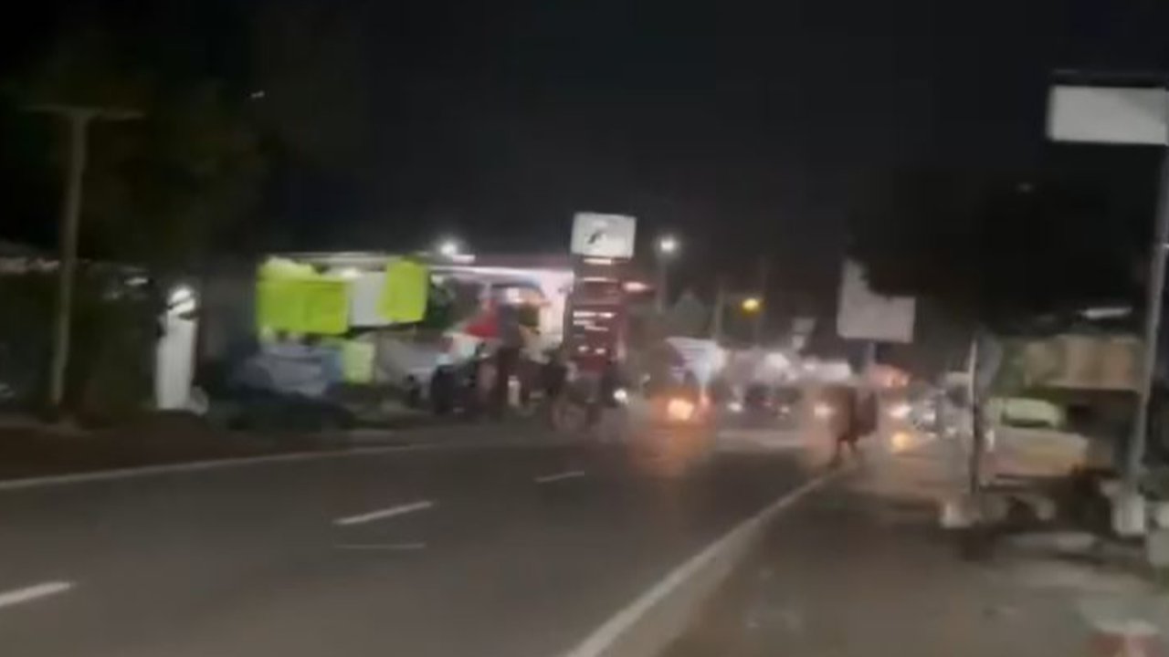 Bentrokan suporter di perbatasan Malang-Kediri