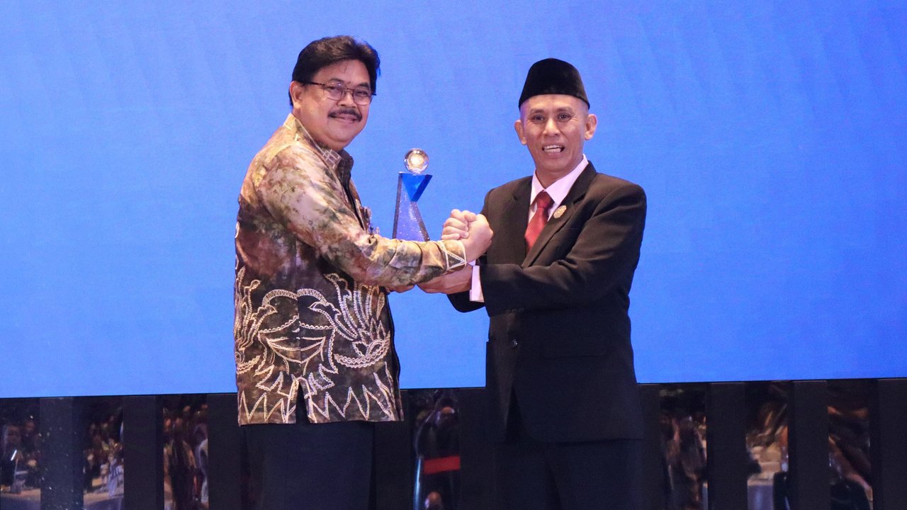 Pemprov Kalsel Raih Kategori