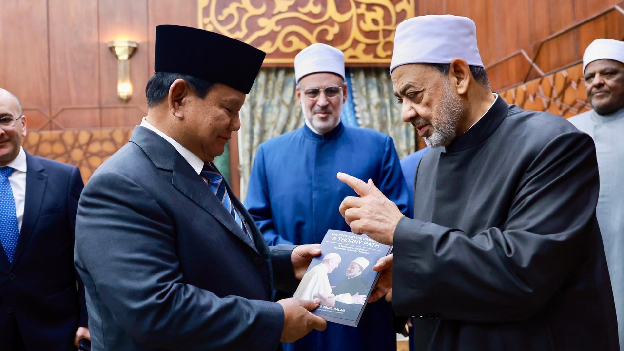 Prabowo Temui Grand Syekh Al-Azhar di Mesir