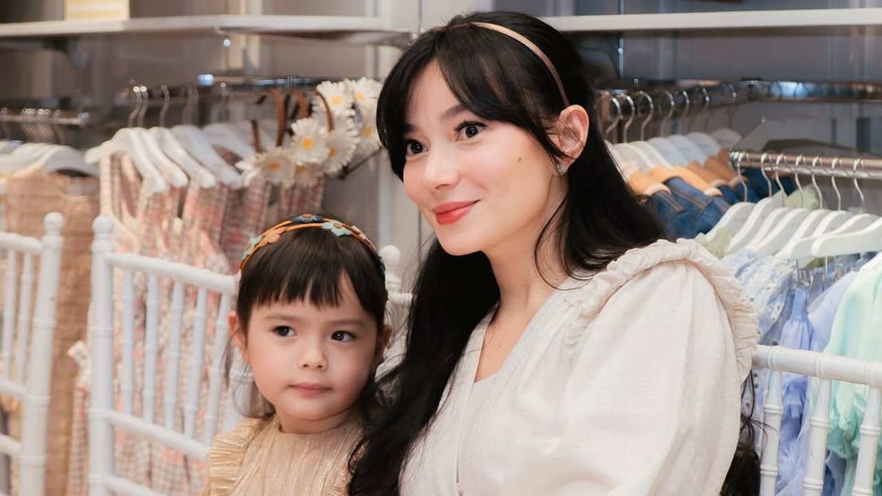 Gingersnaps bersama Asmirandah dan Chloe Emanuelle perlihatkan Koleksi Pakaian Anak. [Daniel Kampua/Fimela]