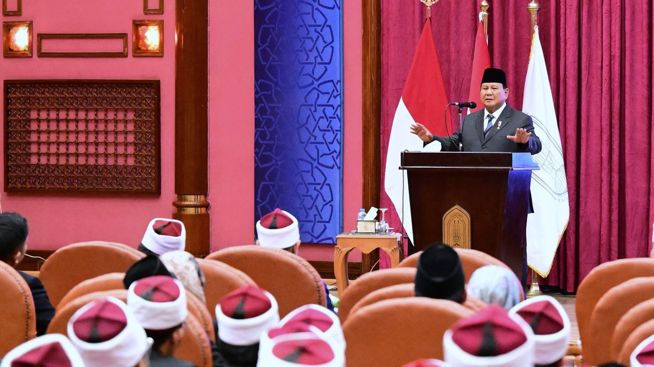 Prabowo Bertemu Mahasiswa Indonesia di Al-Azhar Mesir