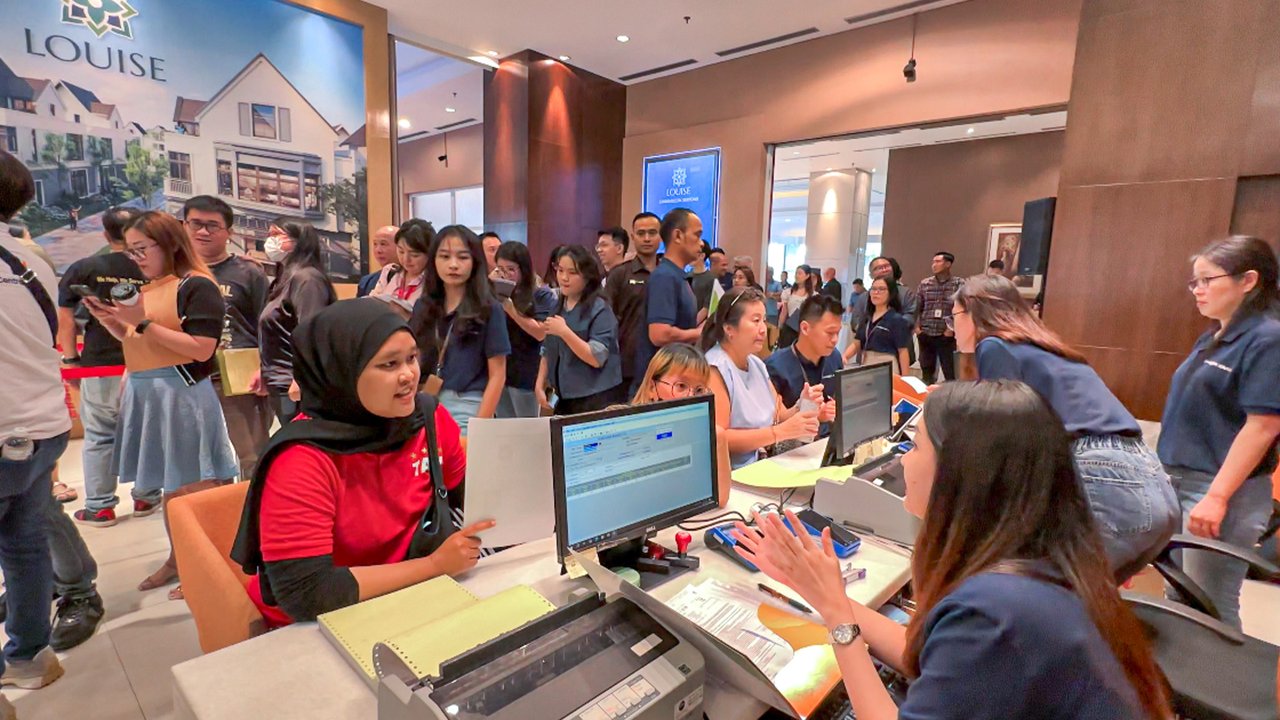 Summarecon Serpong mencatatkan pendapatan penjualan senilai Rp225 miliar, setelah berhasil menjual 48 unit rumah dalam waktu tiga jam.