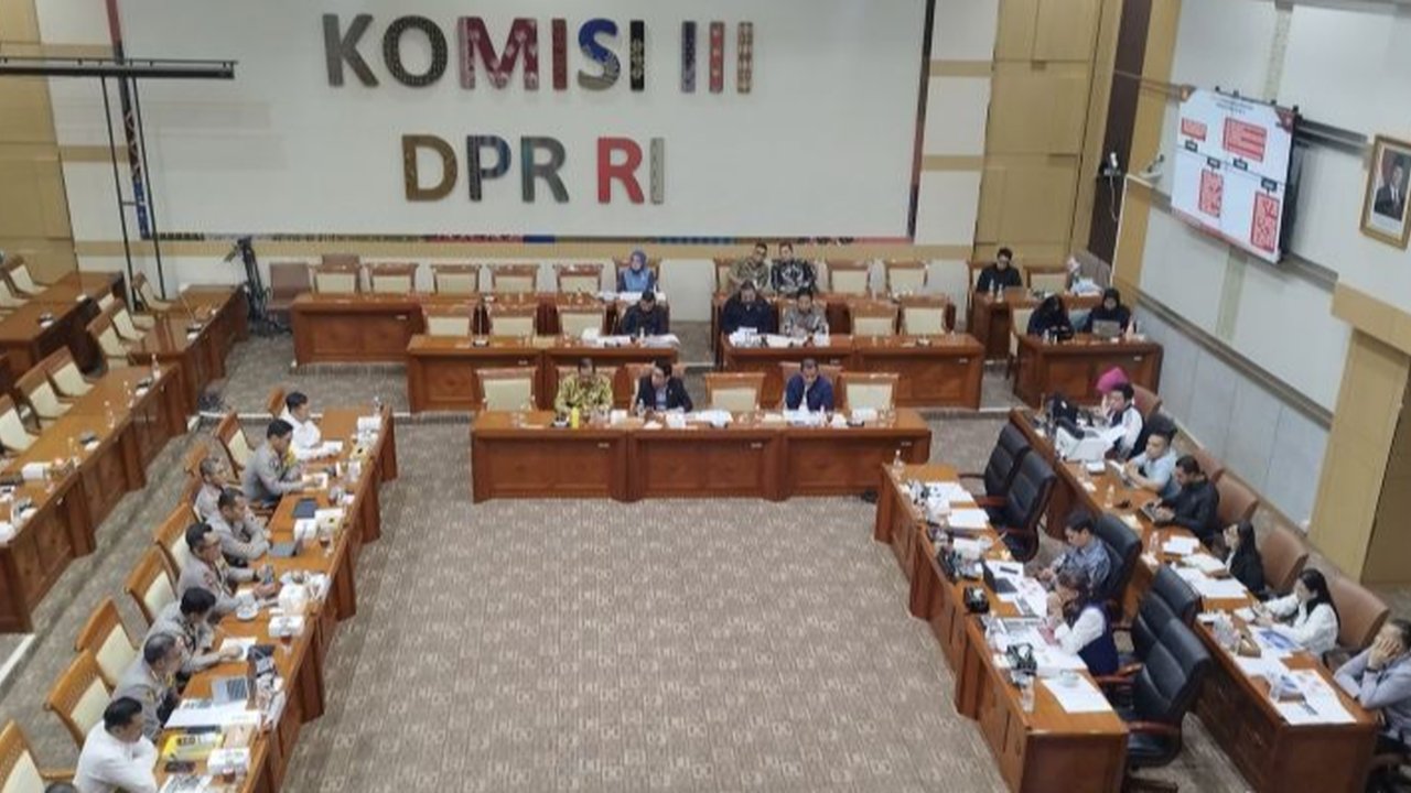Komisi III DPR rapat bersama Kapolda Kalteng soal Kasus Polisi Palangkaraya Tembak Warga
