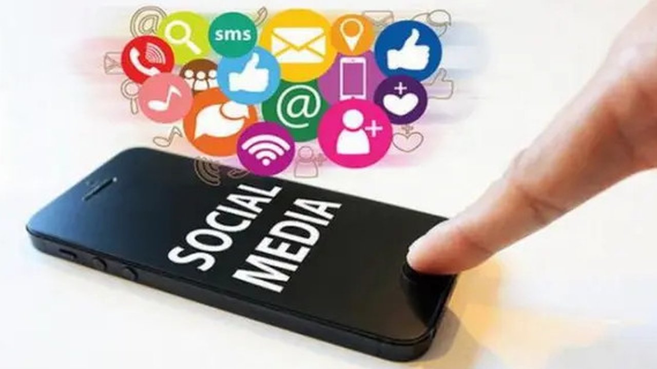Ilustrasi sosial media. (via: qureta.com)