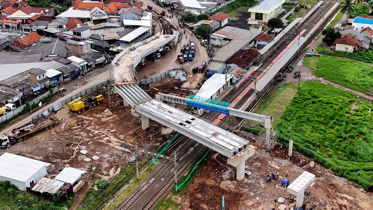Pembangunan jalan layang Tenjo penghubung Bogor-Tangerang.