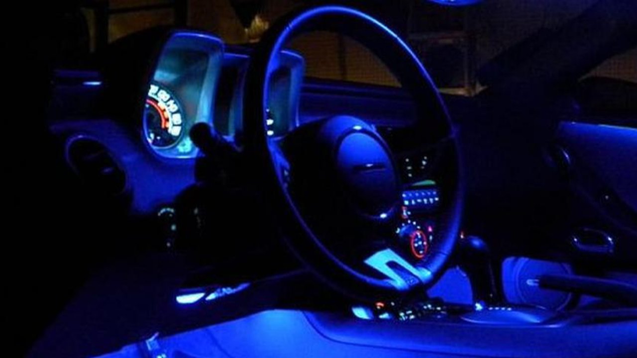 Cara Efektif Menangani Masalah Lampu Kabin Mobil