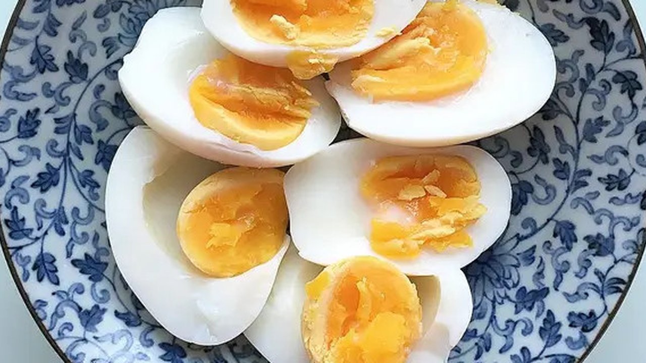 Rahasia Telur Rebus Setengah Matang yang Sempurna, Coba di Rumah