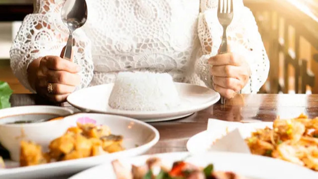 pola makan yang buruk adalah faktor (sumber: iStockphoto)