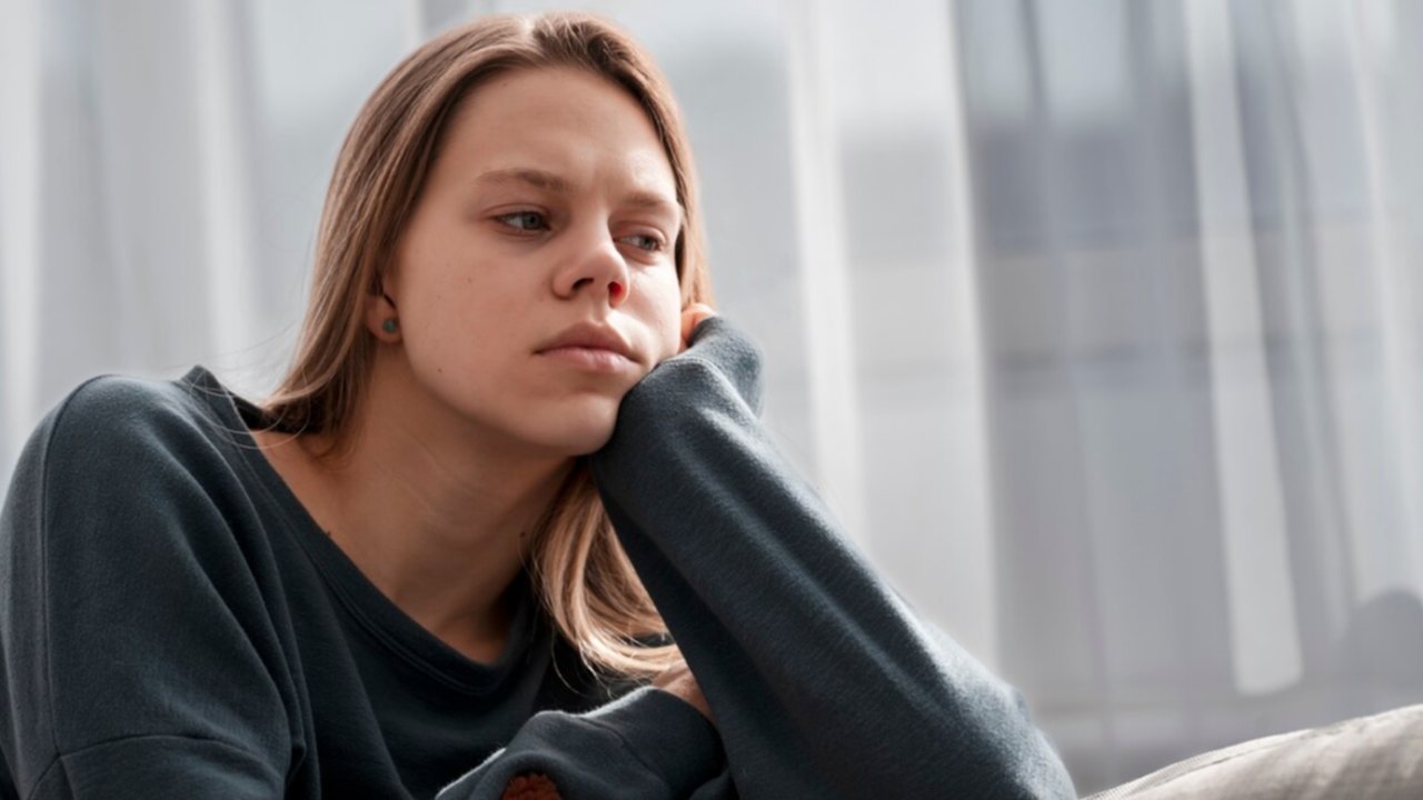 6 Cara Ampuh Move On Dari Mantan yang Selingkuh, No. 3 Bikin Kamu Bangkit Lagi!