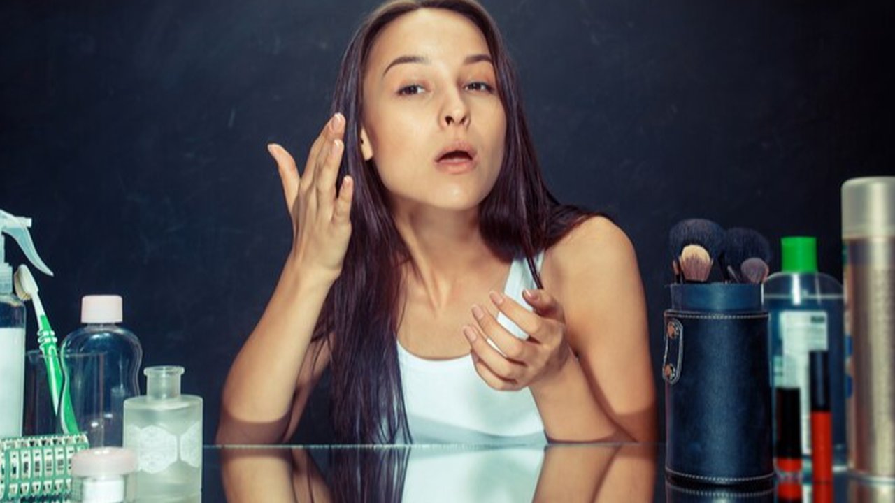 Melihat Kandungan Kosmetik dan Skincare